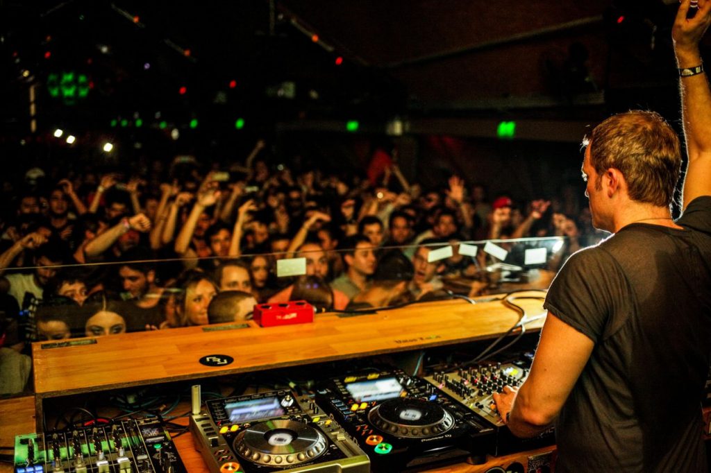 dj22