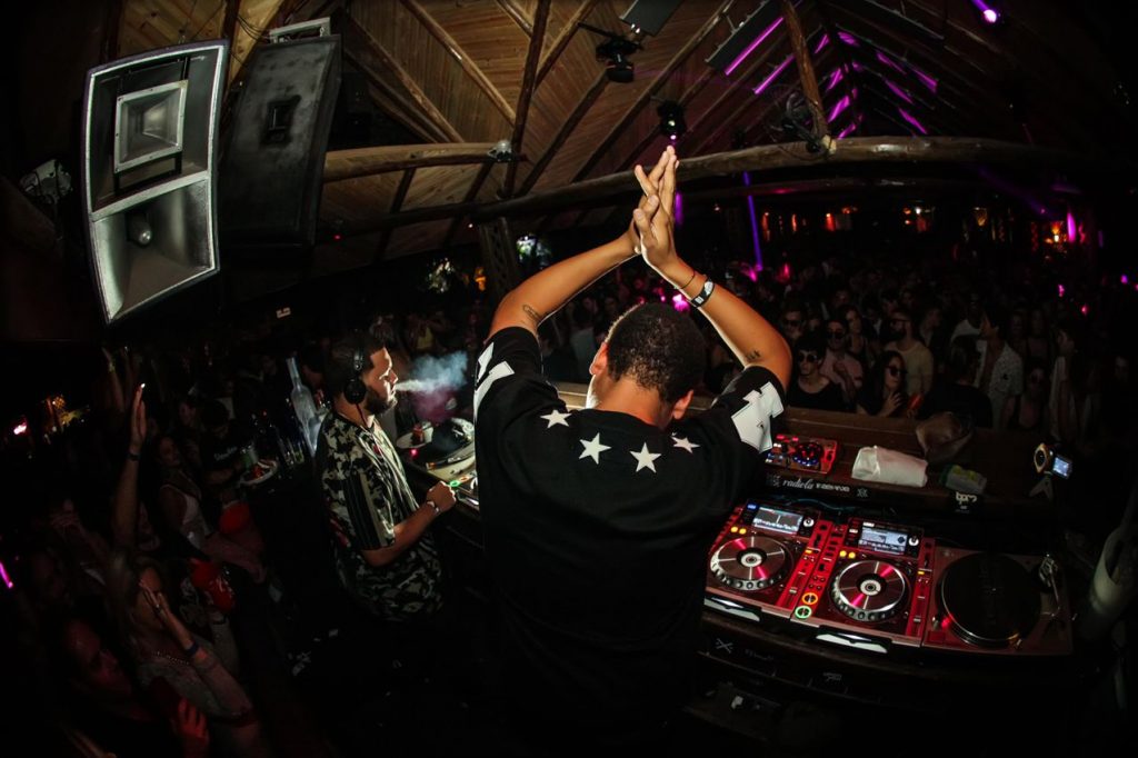 dj34