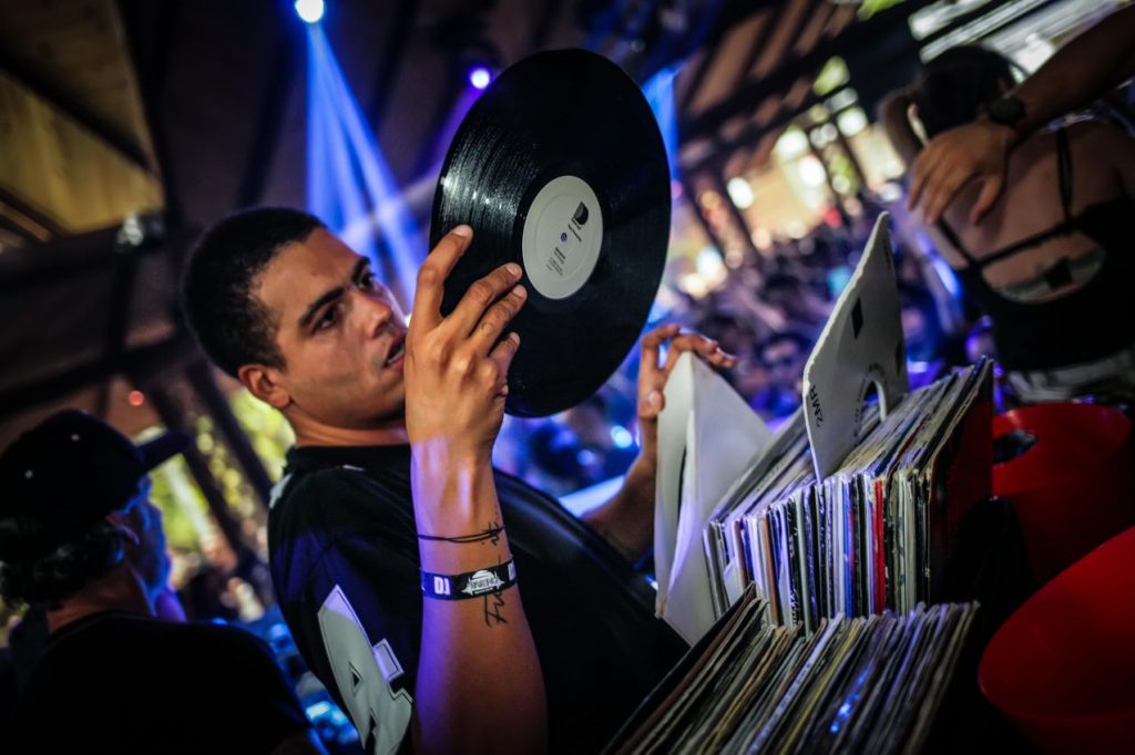 dj41