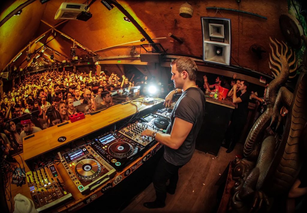 dj50