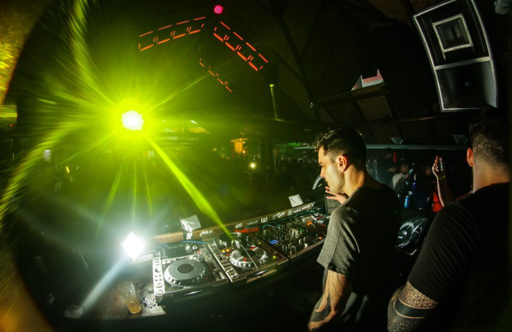 dj59
